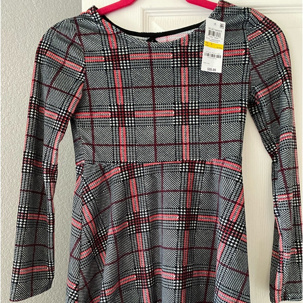 Epic Threads Dresses Black and Red Long Sleeve Little Girls Dress Size M NWT